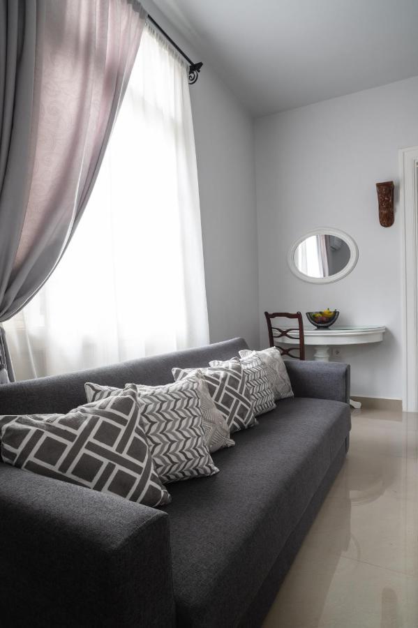 Polytimon, An Athenian Neoclassical Apartment Εξωτερικό φωτογραφία