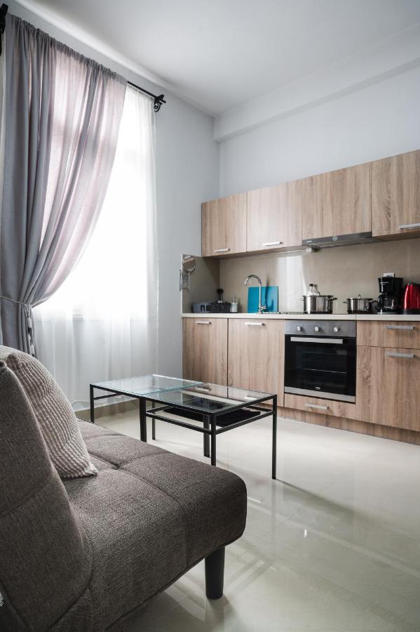 Polytimon, An Athenian Neoclassical Apartment Εξωτερικό φωτογραφία